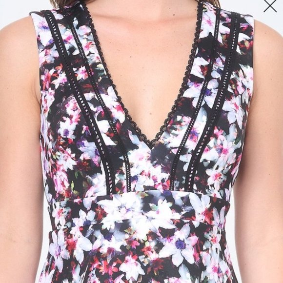 Bebe Floral Peplum Top Blouse size S - Picture 6 of 10